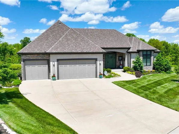10439 N Saint Clair Ave, Kansas City, MO 64154