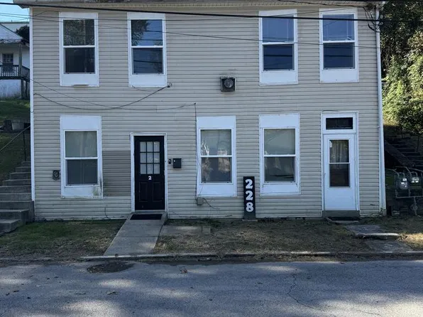 228 E 4th St, Maysville, KY 41056