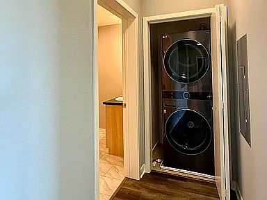 1st image of 50 Moreland Way Floor 3-ID438-1