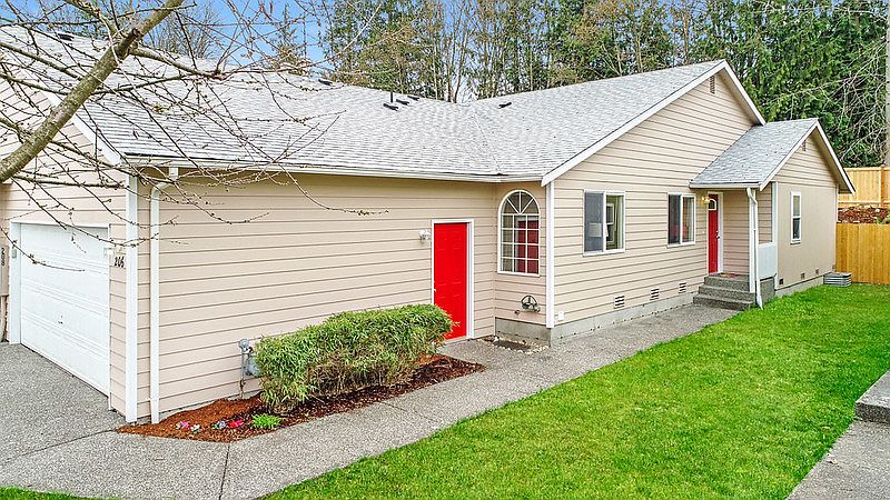 1st image of 206 95th Ave SE