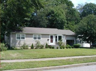 35 Doreen Dr, Fairfield, CT 06824
