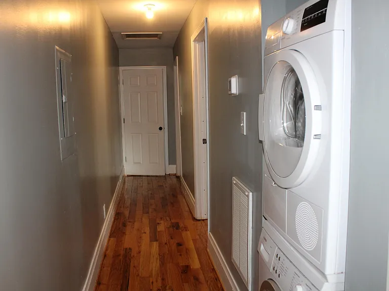 423 Price Ave — Photo 5