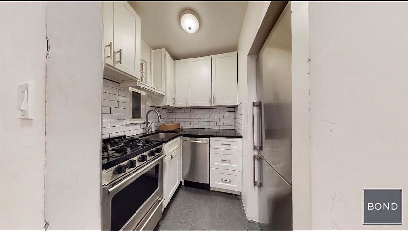 1st image of 219 E 88th St #1DD
