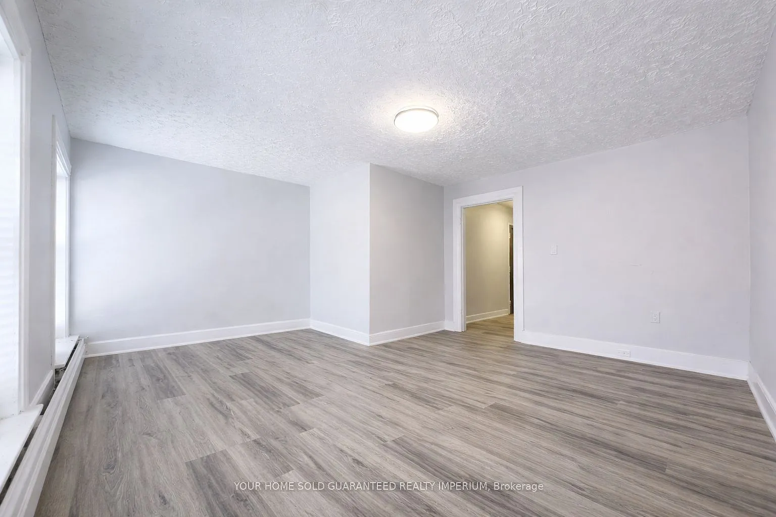 3 bed, $2,050 — Photo 3