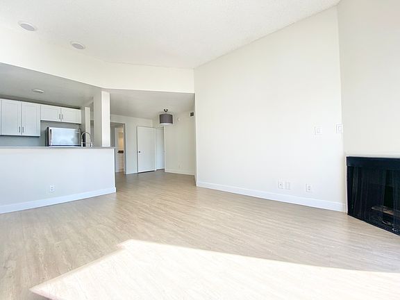 2nd image of 130 S Alexandria Ave APT 301