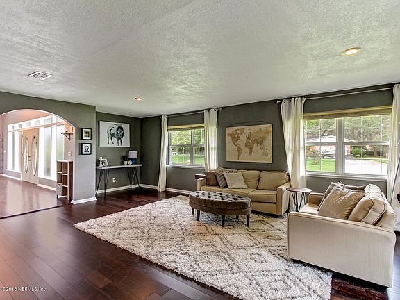 3890 San Bernado Dr-MLS_Size-015-39-Livi