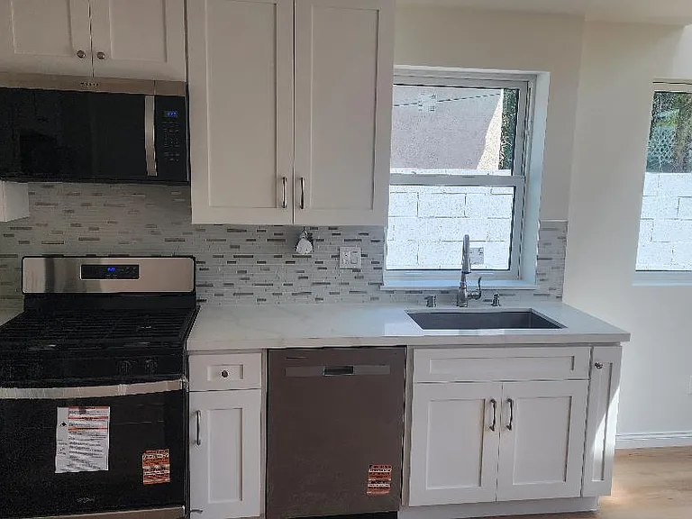 13351 W Otsego St — Photo 18