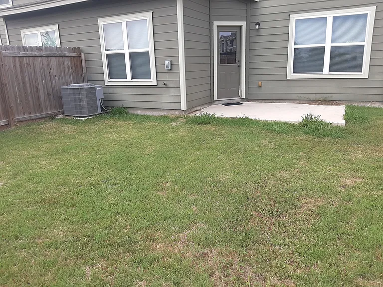 1758 Tristan Trl — Photo 16
