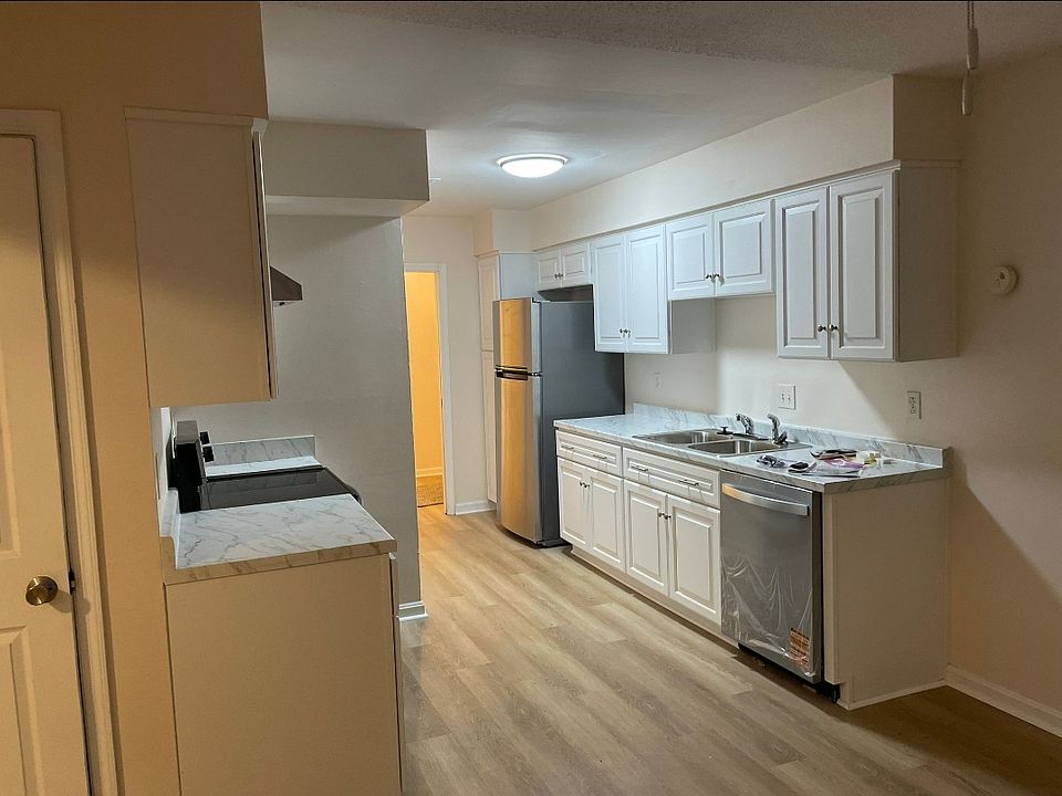 1st image of 810 Gadwall Ct