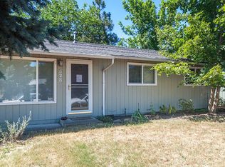 328 Cambridge St, Ashland, OR 97520