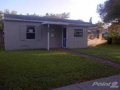 1st image of 1040 NE 142nd St