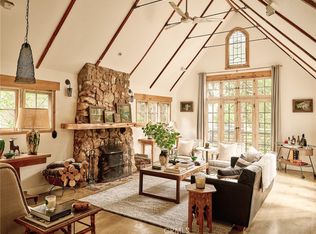 255 Hemlock Dr, Lake Arrowhead, CA 92352