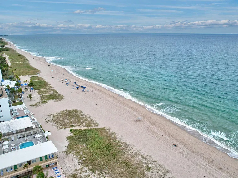 4548 N Ocean Dr #3 — Photo 34