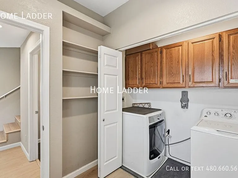 514 S Marina Dr — Photo 27