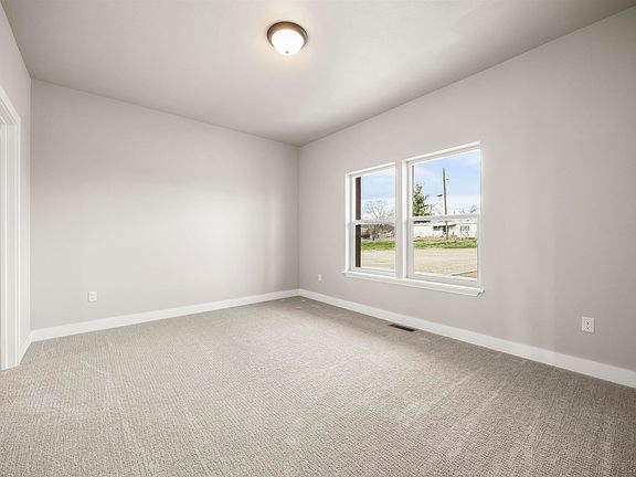 5th image of 6133 S Moore Rd