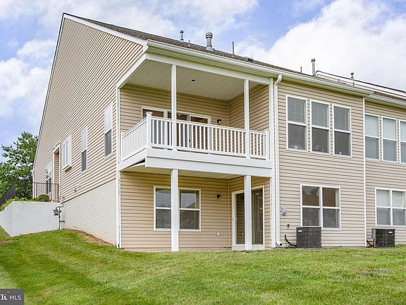 2nd image of 11 Hartford Way