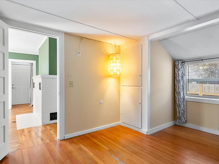 119 Wesley St — Photo 20