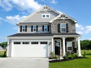 1058 Baywood Dr, Fairborn, OH 45324