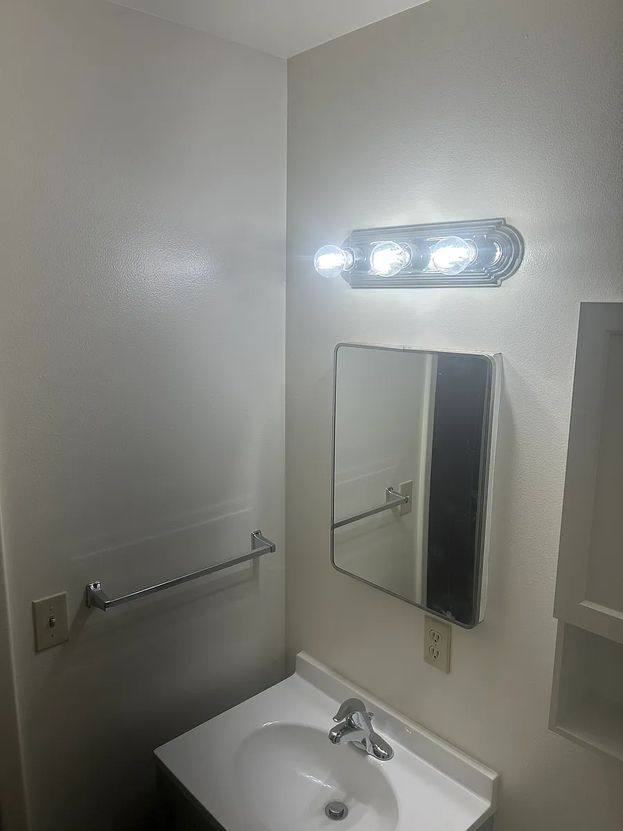 Bathroom photo 2 - 3632 9th Ave N #B