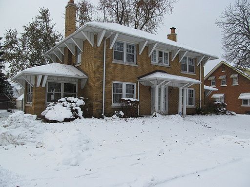 1st image of 2416 Lincoln Way W