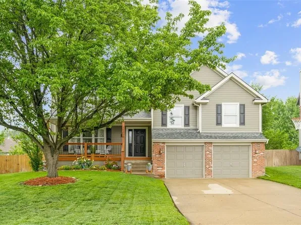 15310 W 150th Ter, Olathe, KS 66062