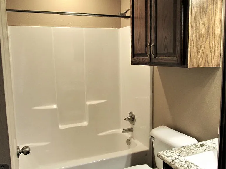 2107 Valley View Rd — Photo 29