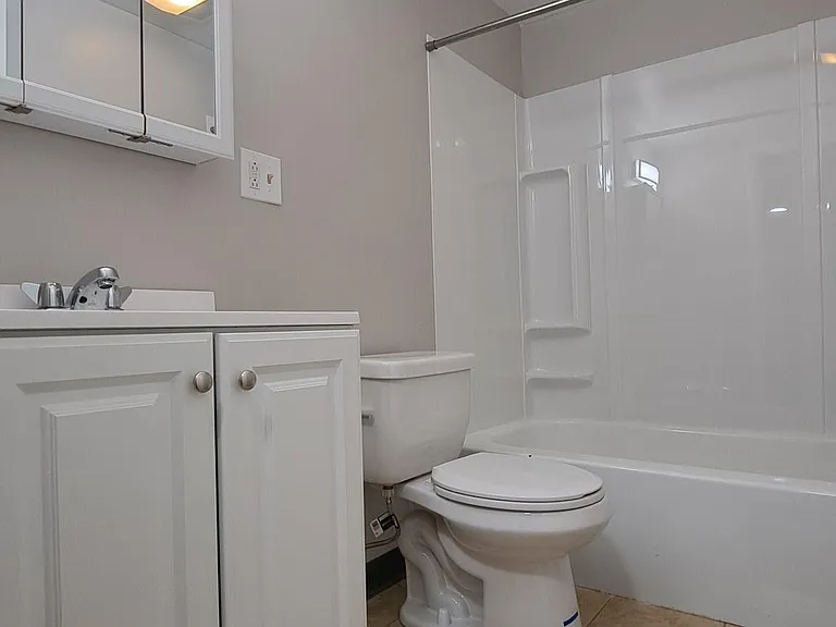 245 Center Ave #A4 — Photo 11