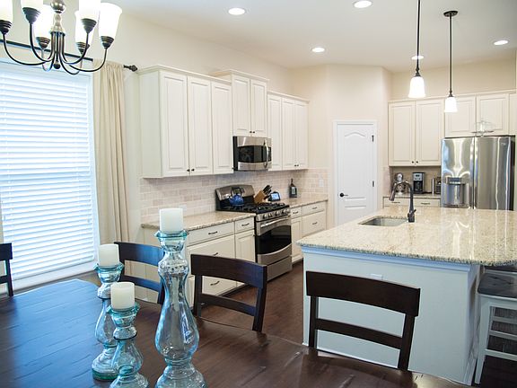 5th image of 867 Landrum Dr