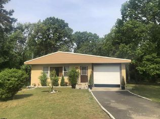106 Gravesmith Dr, Egg Harbor Township, NJ 08234