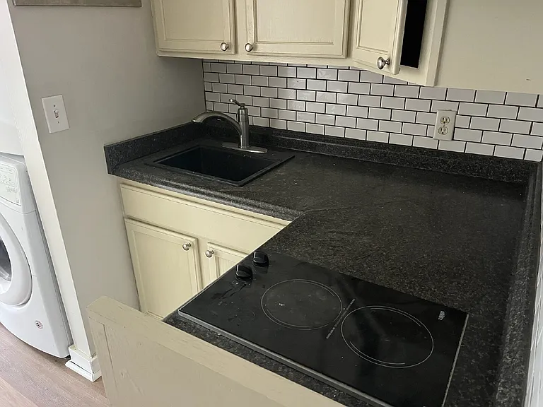 3814A Barlow Dr — Photo 9