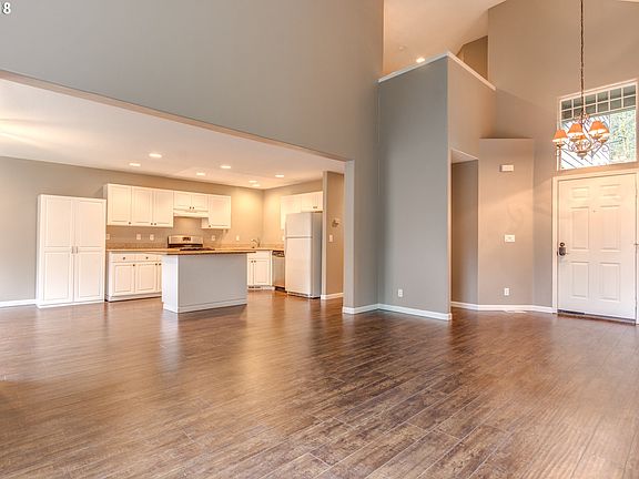 5th image of 13185 SW Creekshire Dr