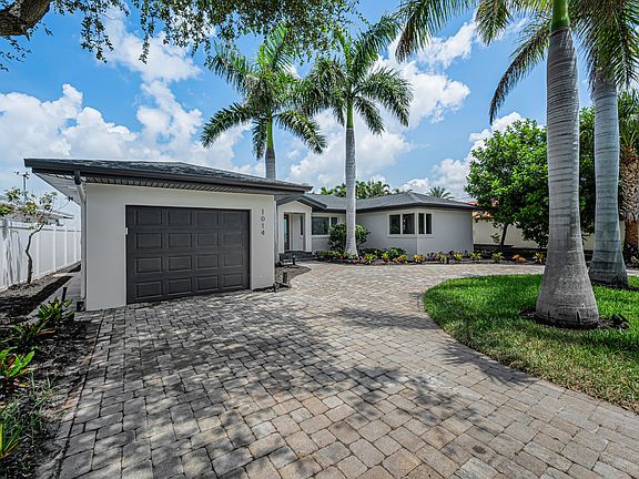 3rd image of 1014 Boca Ciega Isle Dr