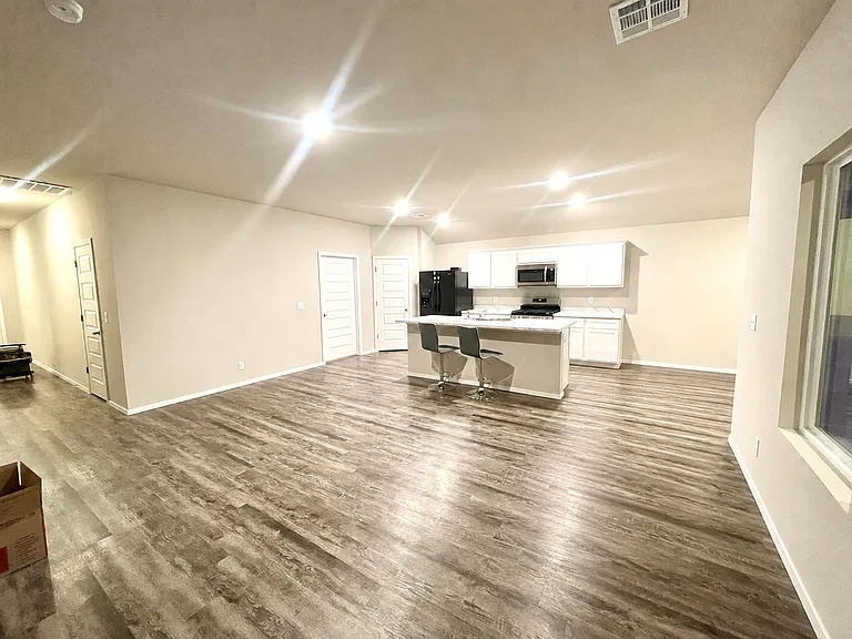 7814 S 290th East Ave — Photo 4