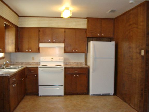 4th image of 1003 Bainbridge St