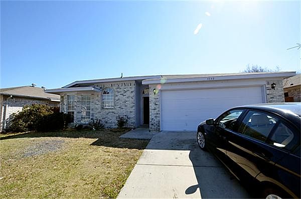 1st image of 4048 Staghorn Cir N