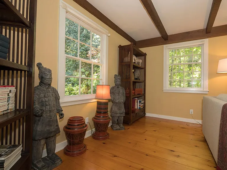 More living room.