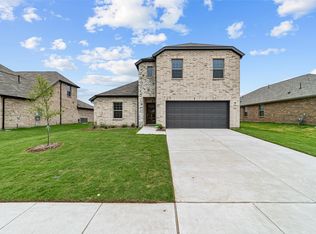 540 Meadow Run Dr, Van Alstyne, TX 75495