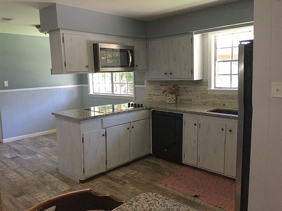 2nd image of 25385 Hackberry Ln