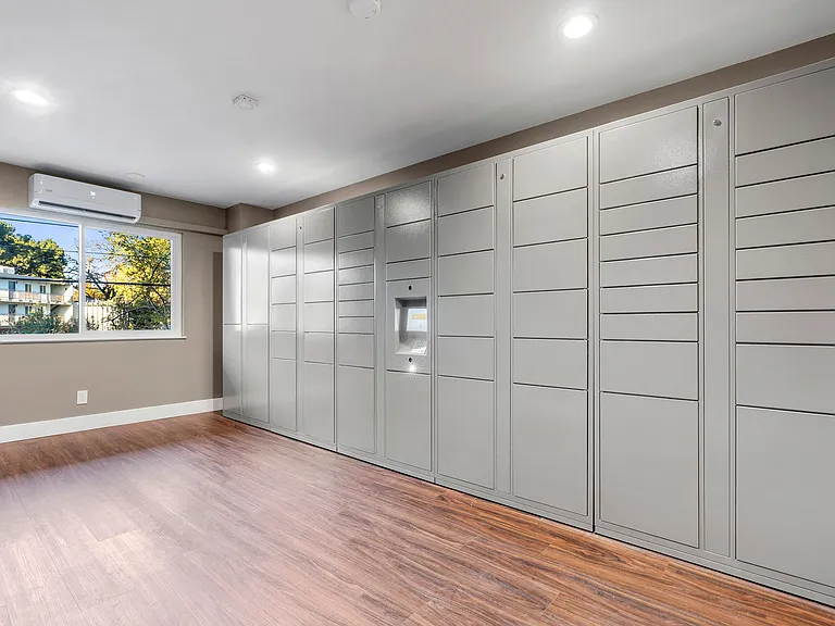 1435 Creekside Dr — Photo 16