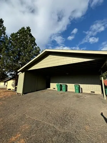 1218-1222 Summers Ln Photo 1