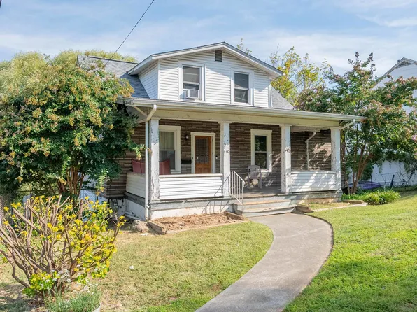 440 W Cleveland Ave, Vinton, VA 24179