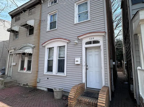 124 2nd St, Trenton, NJ 08611