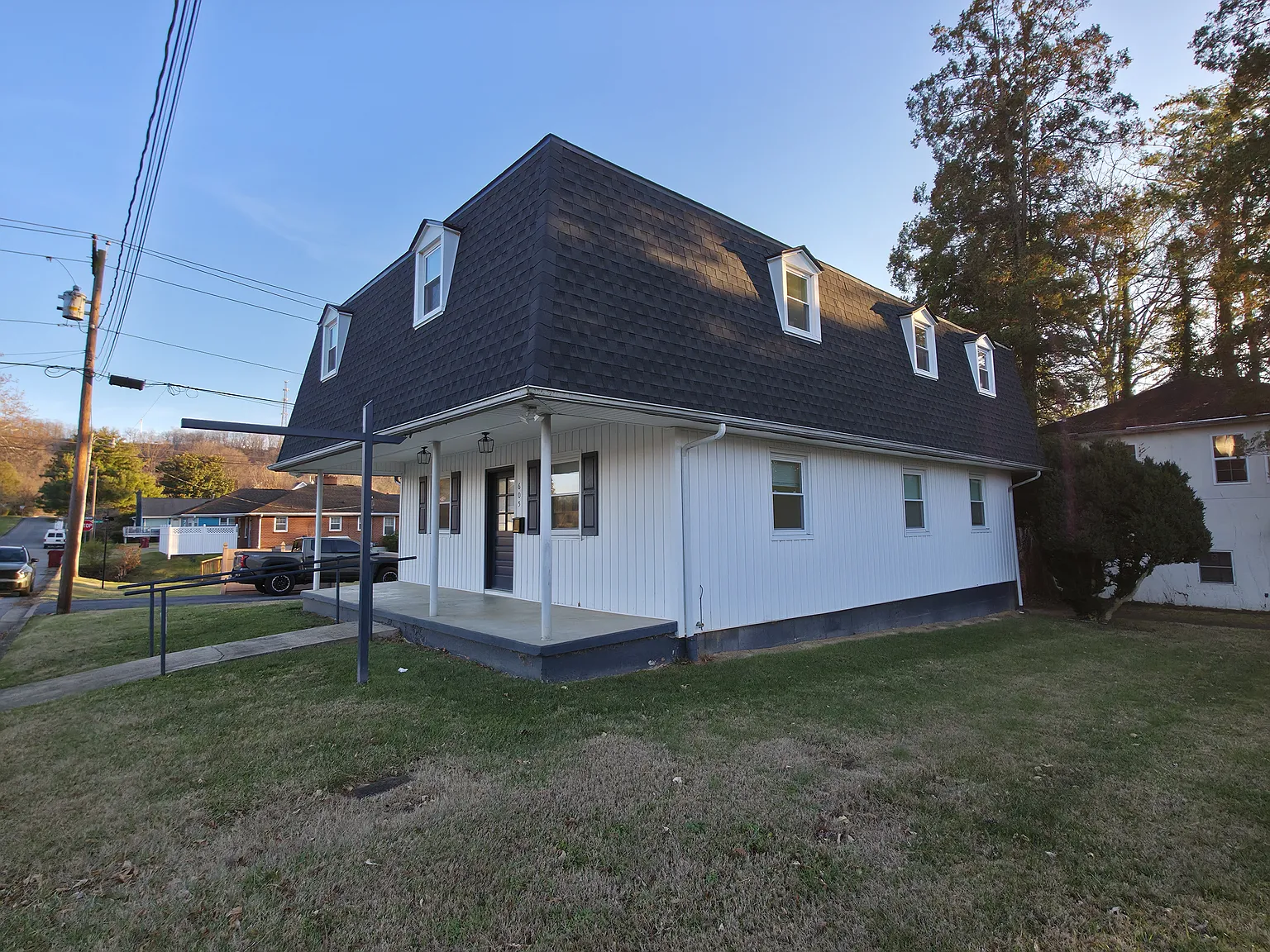 3 bed, 1200 sqft, $1,500 — Photo 2