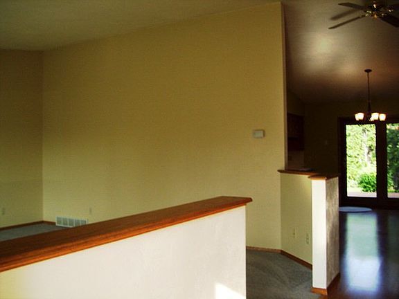 3rd image of 358 N 18th Pl