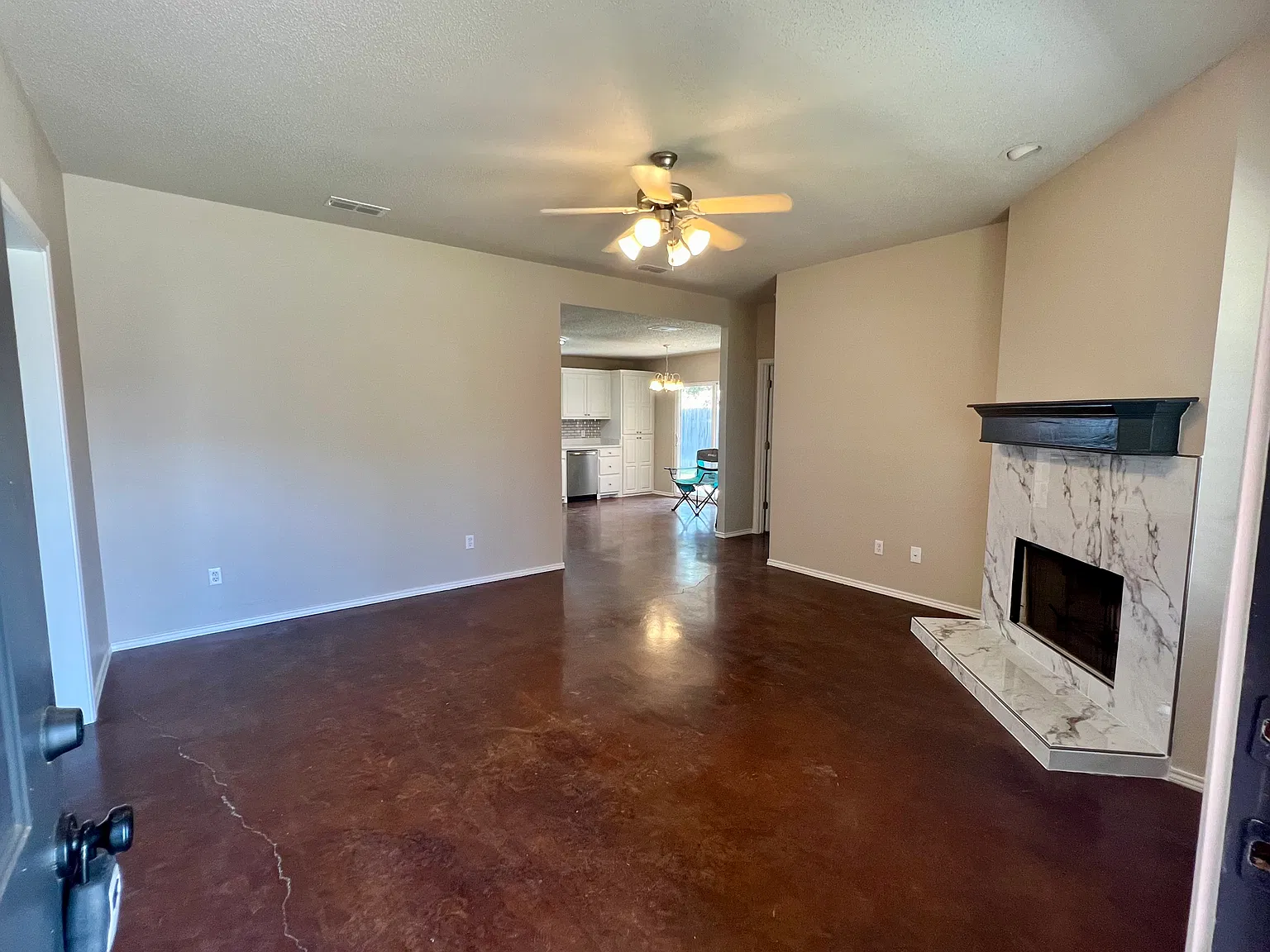 3 bed, 1331 sqft, $1,500 — Photo 2