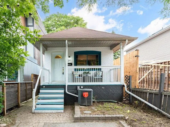 24 Wiley Ave, Toronto, ON M4J 3W4