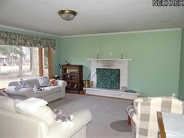 4th image of 1958 Roberts Ln NE