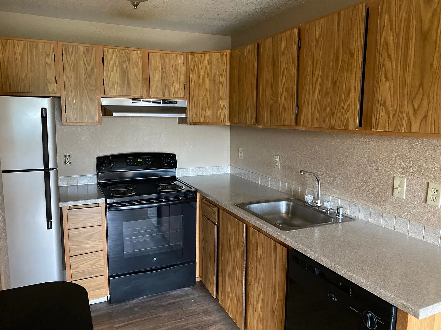 Westwood Apartments — Photo 3