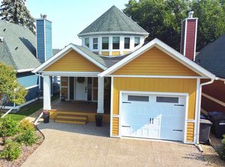 108 W Marina Bay Ct, Sylvan Lake, AB T4S 1E9