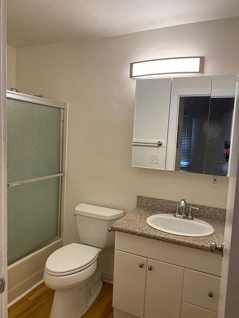 2nd image of 2106 K St APT 4